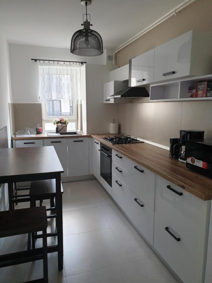 Qualis Apartament2 Apartment Brasov Bagian luar foto